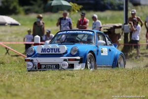 IMG_9866-web.jpg